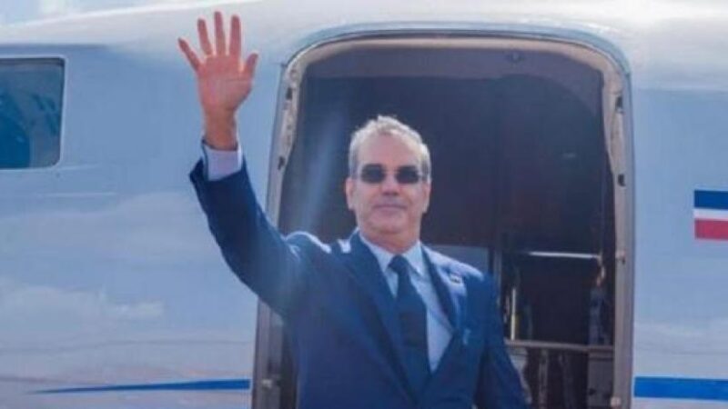 Abinader viaja a París para fortalecer relaciones con Francia y reunirse con Emmanuel Macron