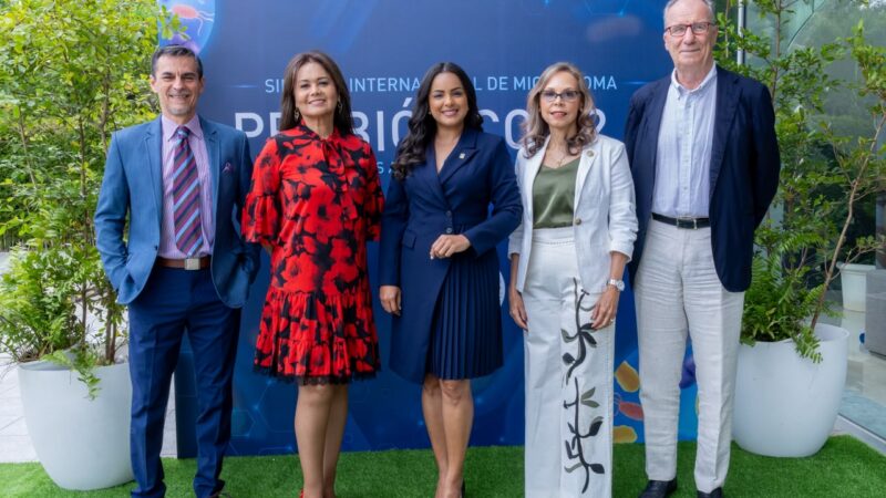 Consorcio Rowe promueve la actualización médica con simposio internacional sobre microbioma.